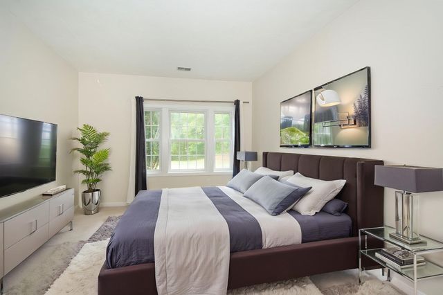 365 Tilden Commons Ln 365, Braintree, MA 02184