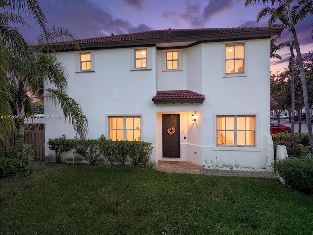 1073 NE 30th Ave, Homestead, FL 33033