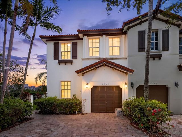 1073 NE 30th Ave, Homestead, FL 33033