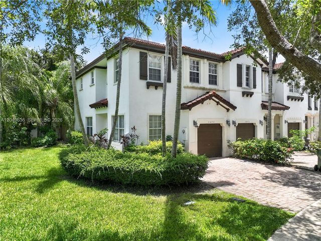 1073 NE 30th Ave, Homestead, FL 33033