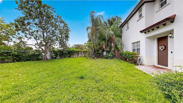 1073 NE 30th Ave, Homestead, FL 33033