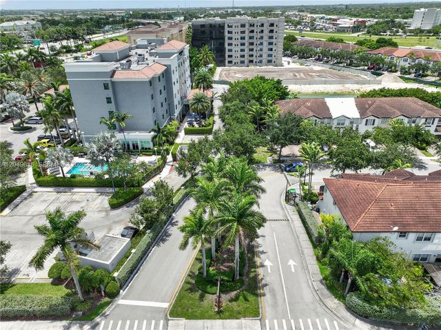 1073 NE 30th Ave, Homestead, FL 33033