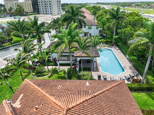 1073 NE 30th Ave, Homestead, FL 33033