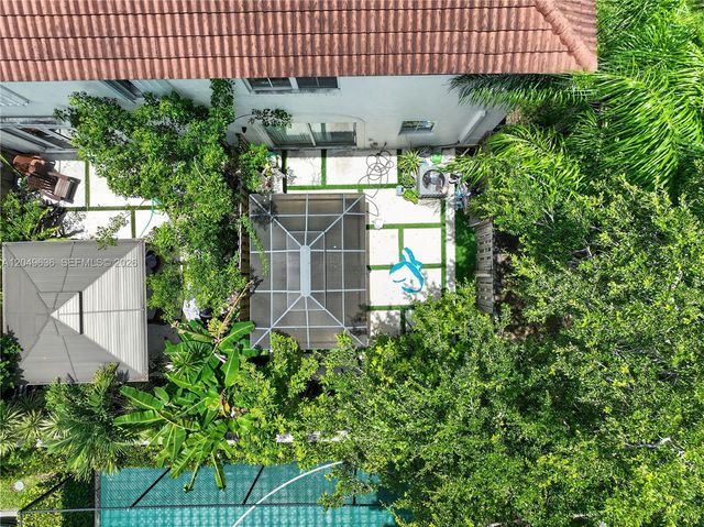 1073 NE 30th Ave, Homestead, FL 33033