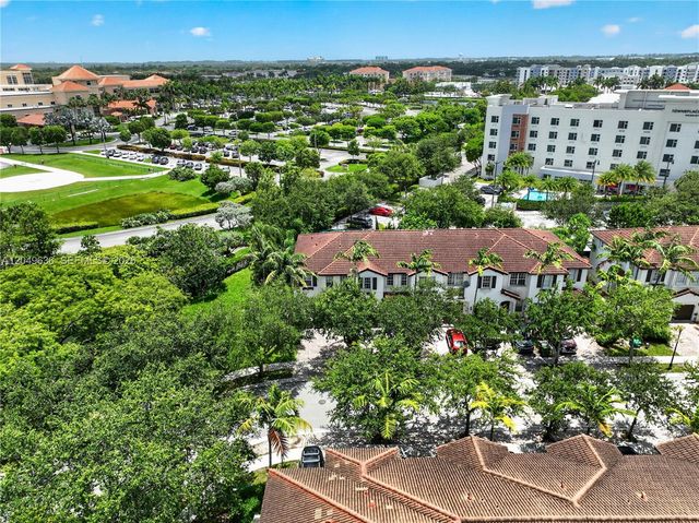 1073 NE 30th Ave, Homestead, FL 33033