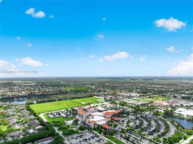 1073 NE 30th Ave, Homestead, FL 33033