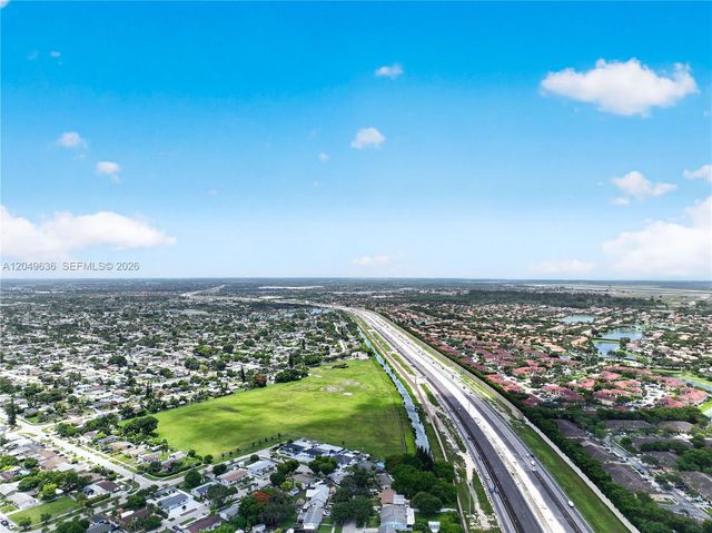 1073 NE 30th Ave, Homestead, FL 33033