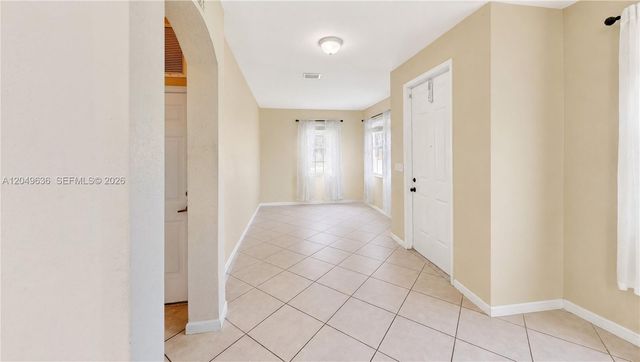 1073 NE 30th Ave, Homestead, FL 33033