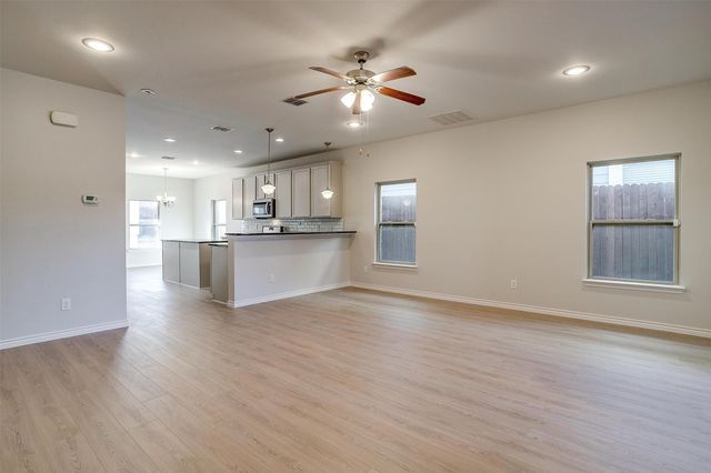 3703 Byers Avenue, Fort Worth, TX 76107