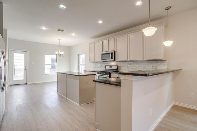 3703 Byers Avenue, Fort Worth, TX 76107