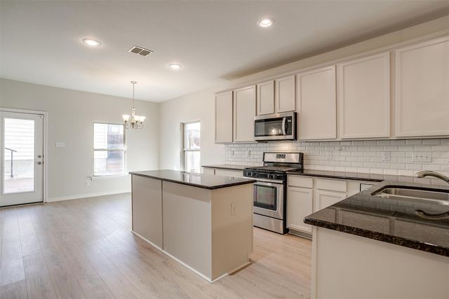 3703 Byers Avenue, Fort Worth, TX 76107