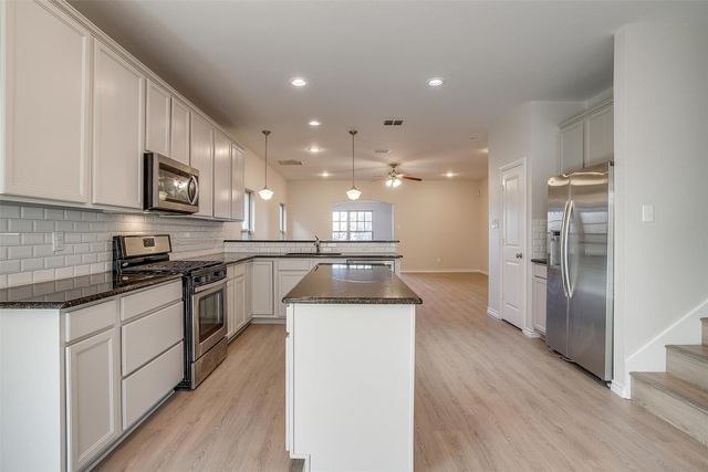 3703 Byers Avenue, Fort Worth, TX 76107