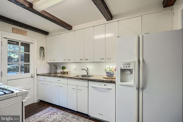 302 DIXIE DR, Towson, MD 21204
