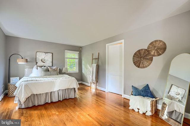 302 DIXIE DR, Towson, MD 21204