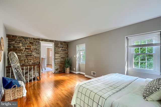 302 DIXIE DR, Towson, MD 21204
