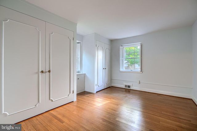 302 DIXIE DR, Towson, MD 21204