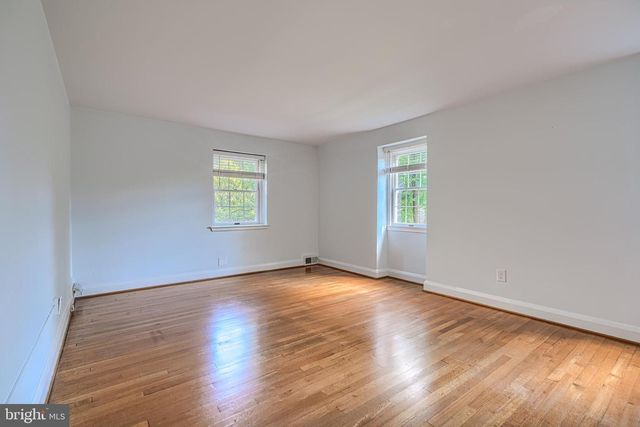 302 DIXIE DR, Towson, MD 21204