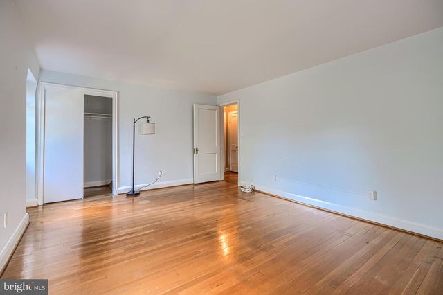 302 DIXIE DR, Towson, MD 21204