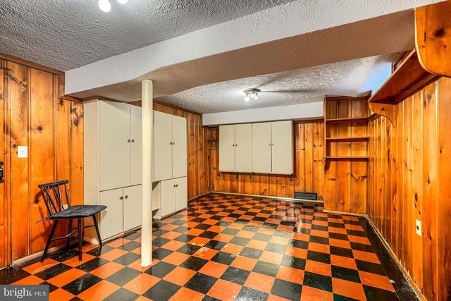 302 DIXIE DR, Towson, MD 21204