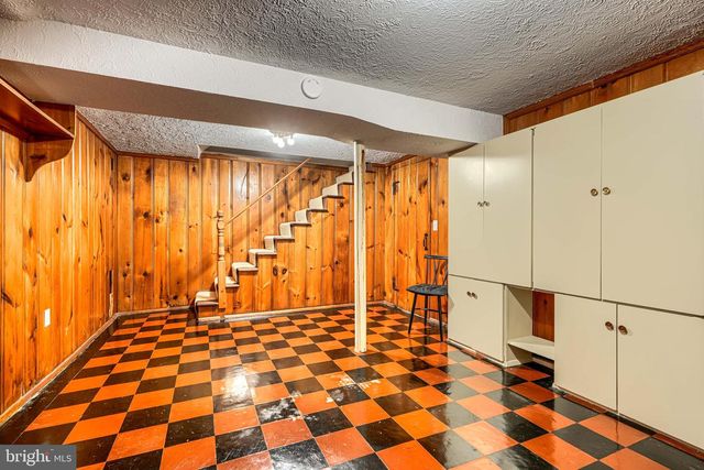 302 DIXIE DR, Towson, MD 21204