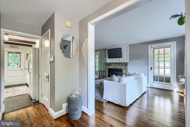 302 DIXIE DR, Towson, MD 21204