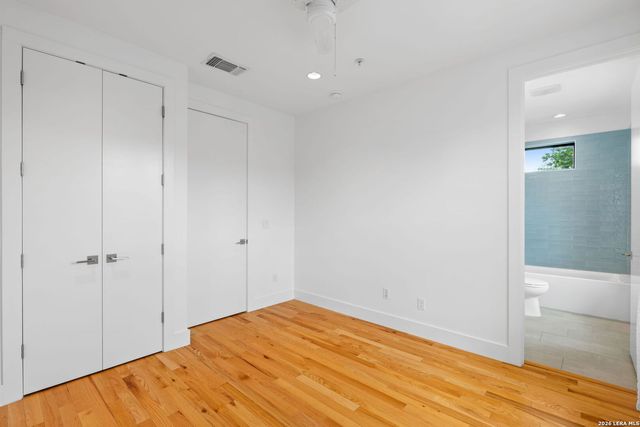 318 W Grayson St Unit 101, San Antonio, TX 78212
