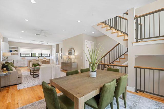 318 W Grayson St Unit 101, San Antonio, TX 78212