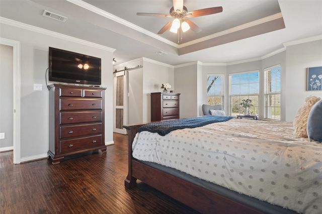 82 Forest Hills Circle, Gunter, TX 75058