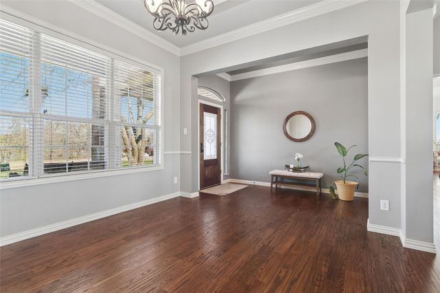 82 Forest Hills Circle, Gunter, TX 75058