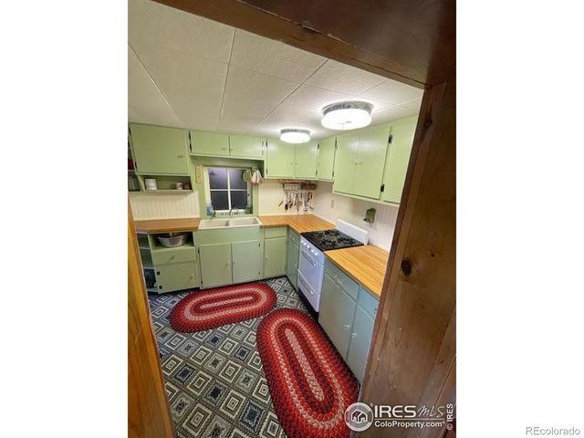 151 Cliff Drive, Red Feather Lakes, CO 80545