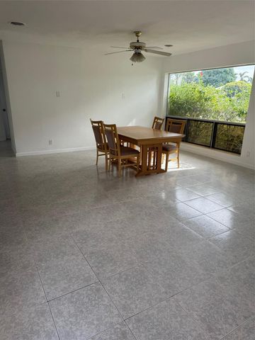 439 NE 33rd St, Boca Raton, FL 33431