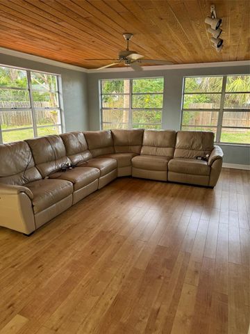 439 NE 33rd St, Boca Raton, FL 33431