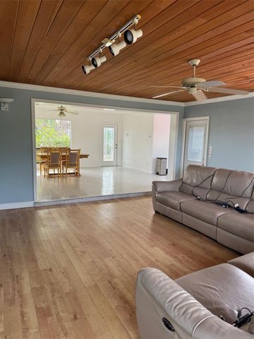 439 NE 33rd St, Boca Raton, FL 33431