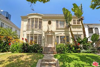 9945 Robbins Drive 102, Beverly Hills, CA 90212