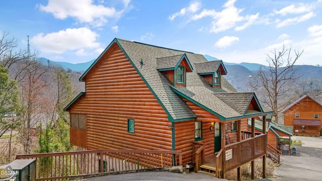 328 Pinnacle Cottage Way, Gatlinburg, TN 37738