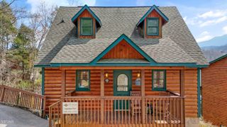 328 Pinnacle Cottage Way, Gatlinburg, TN 37738