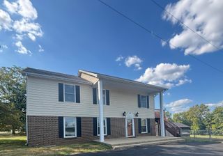 4090 Old Frankfort Pike, Versailles, KY 40383