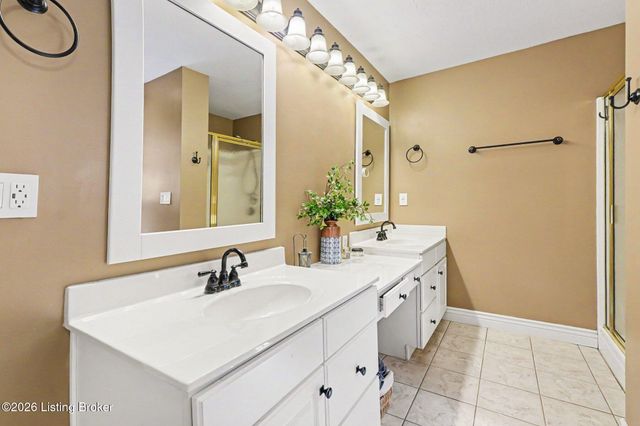 2609 Stonemill Dr, Elizabethtown, KY 42701