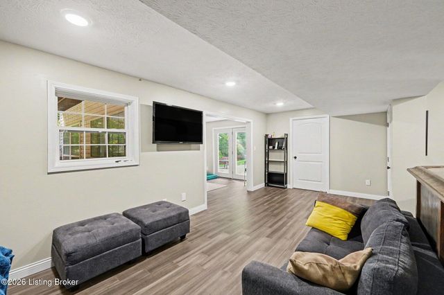 2609 Stonemill Dr, Elizabethtown, KY 42701