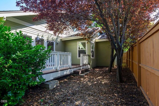 20651 NE Sierra Drive, Bend, OR 97701