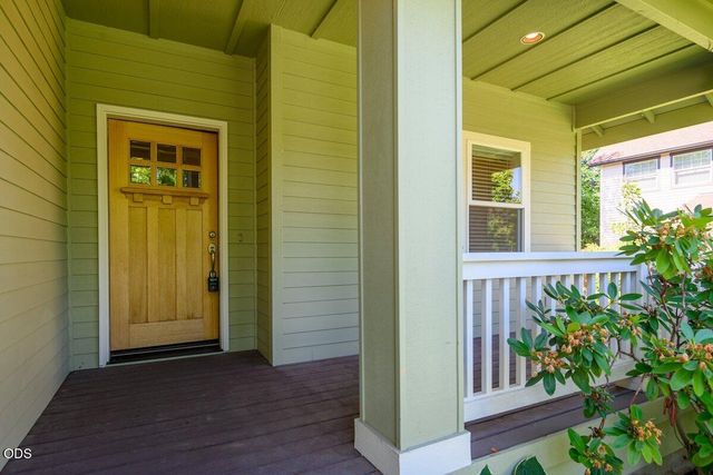 20651 NE Sierra Drive, Bend, OR 97701