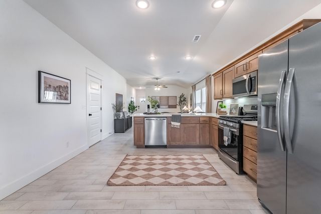 113 W Seminole, Strafford, MO 65757
