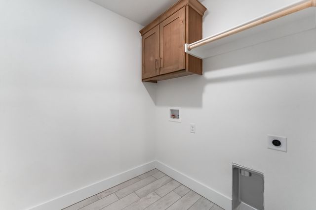 113 W Seminole, Strafford, MO 65757