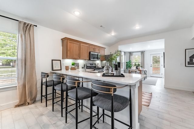 113 W Seminole, Strafford, MO 65757