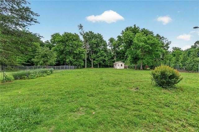5765 Walden Street, Lowell, AR 72745