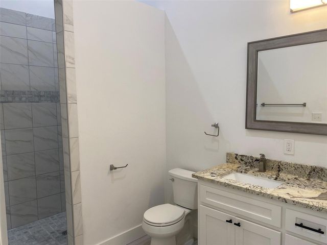 11351 Hilltop Road A, Argyle, TX 76226