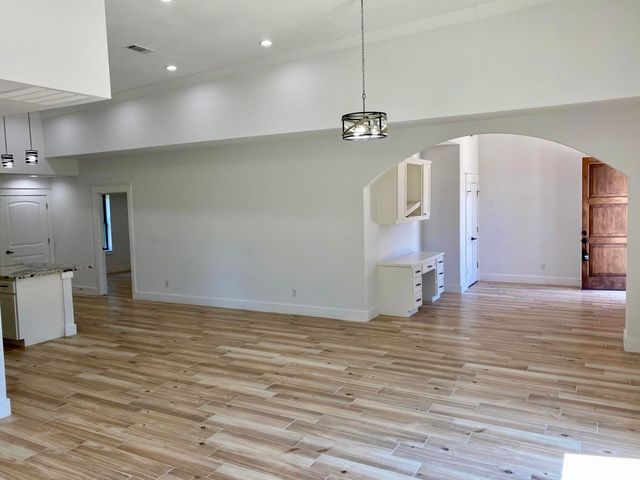 11351 Hilltop Road A, Argyle, TX 76226