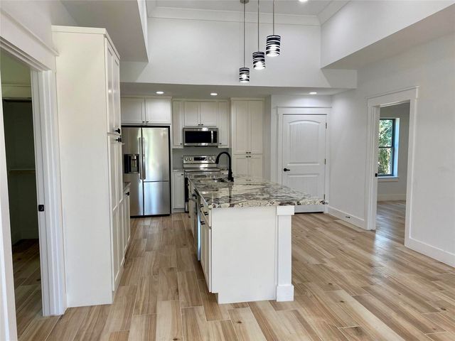 11351 Hilltop Road A, Argyle, TX 76226