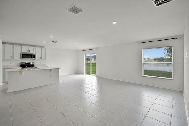 2711 PIONEER TRAIL, Eagle Lake, FL 33839