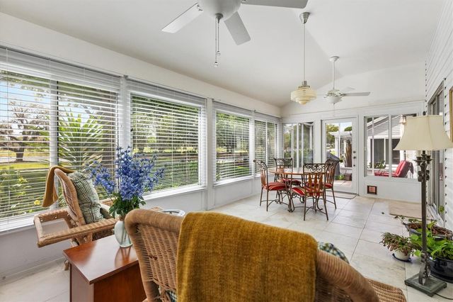 711 AGUA WAY, Lady Lake, FL 32159